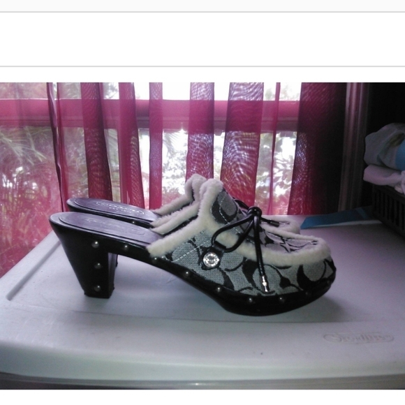 AUTHENTIC VINTAGE COACH SIGNATURE C & FUR MULE CLOGS SHOES SIZE 8 - Picture 2 of 7